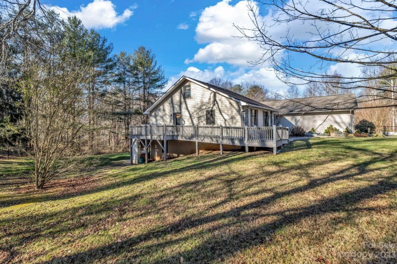 Property image 5 at 21 Windswept Drive, Candler, NC 28715