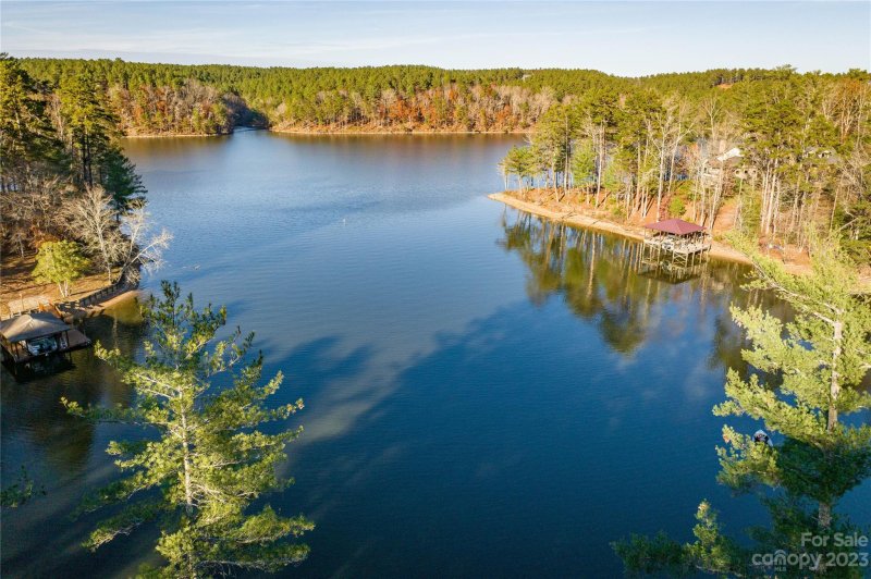 100 Rivercliff Drive