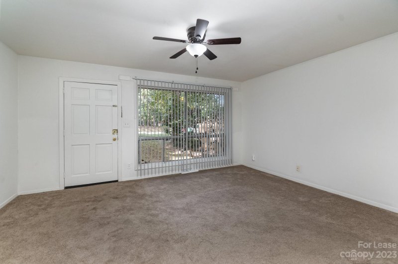 Property image 5 at 625 Blendwood Drive, Charlotte, NC 28215