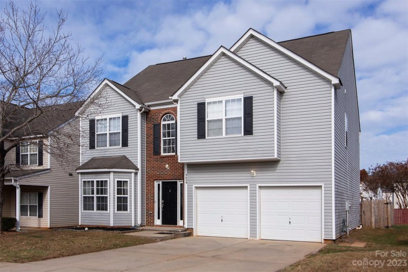 Property image 2 at 9629 Rothman Lane, Charlotte, NC 28215