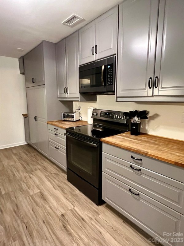 Property image 5 at 10808 Winterbourne Court, Charlotte, NC 28277