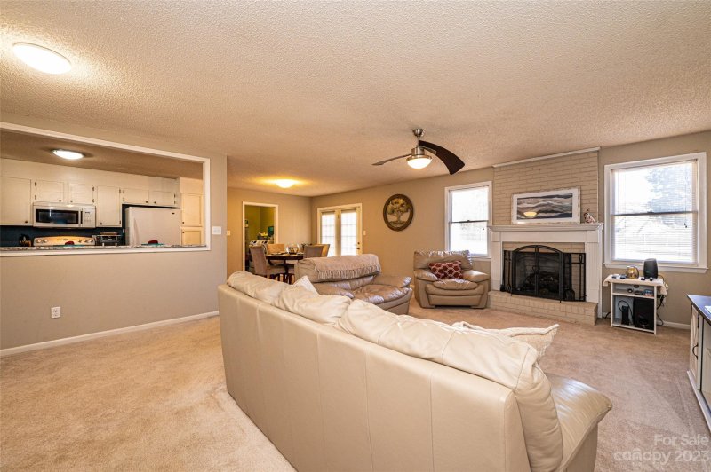 Property image 5 at 1694 Magnum Road, Hickory, NC 28602