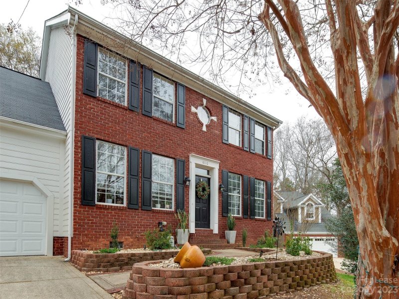 Property image 3 at 6110 Oxwynn Lane, Charlotte, NC 28270