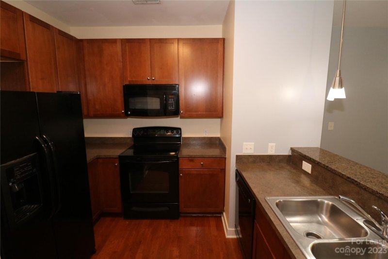 Property image 4 at 630 Calvert Street, Charlotte, NC 28208