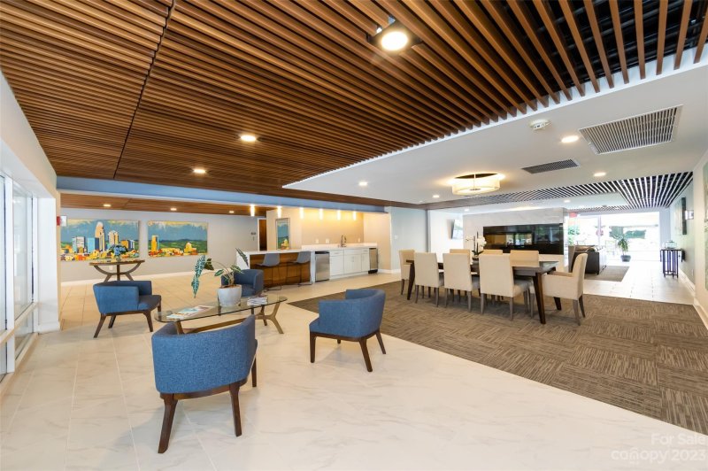 Property image 3 at 1323 Queens Road, Charlotte, NC 28207