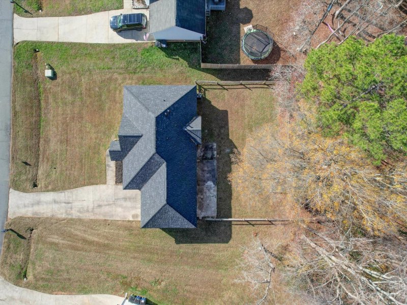 Property image 2 at 305 Tamarack Drive, Matthews, NC 28104