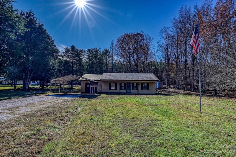 1060 Meadowbend Drive