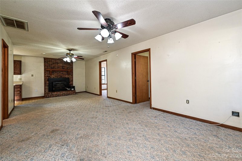 Property image 4 at 1060 Meadowbend Drive, York, SC 29745