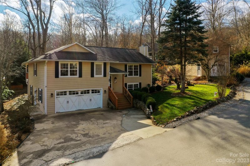 Property image 3 at 143 Turn About Court, Waynesville, NC 28785