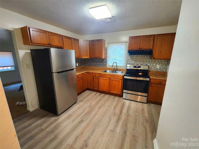 Property image 4 at 105 Rhyne Street, Bessemer City, NC 28016