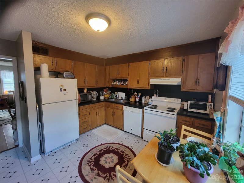 Property image 4 at 1300 Larchmont Place, Salisbury, NC 28144