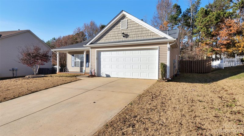 Property image 3 at 2096 Brookchase Boulevard, Fort Mill, SC 29707