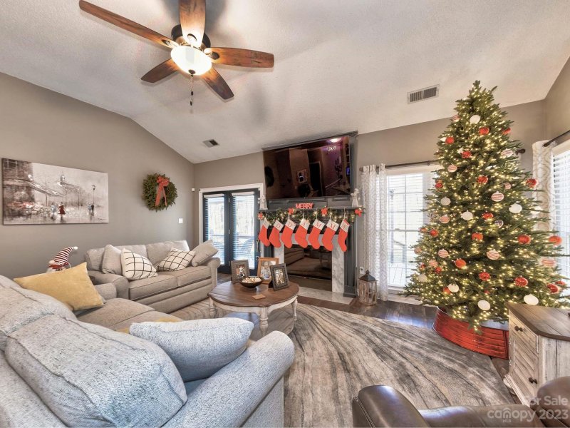 Property image 4 at 8713 Oakham Street, Huntersville, NC 28078