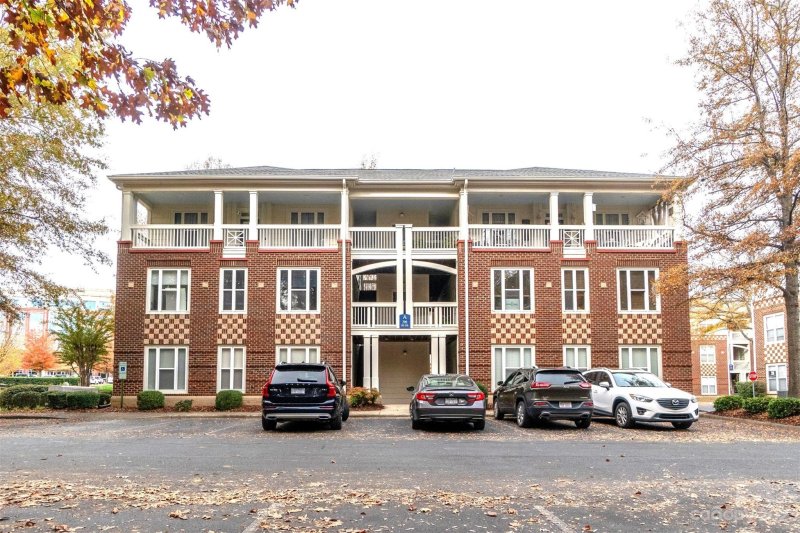 Property image 2 at 706 Northeast Drive, Davidson, NC 28036