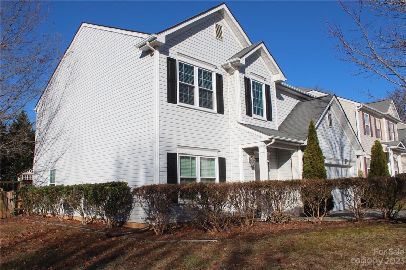 Property image 2 at 6238 Shelley Avenue, Charlotte, NC 28269