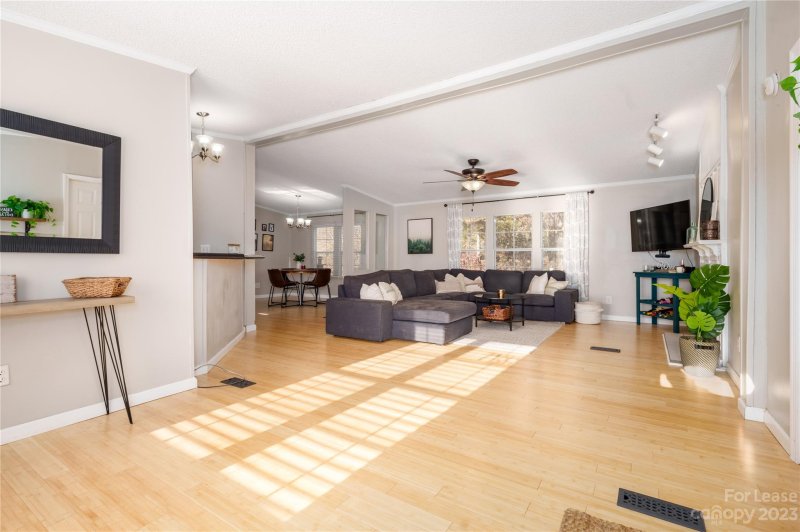 Property image 3 at 7133 Executive Circle, Denver, NC 28037