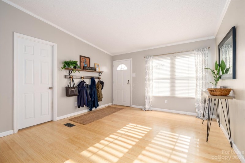 Property image 4 at 7133 Executive Circle, Denver, NC 28037