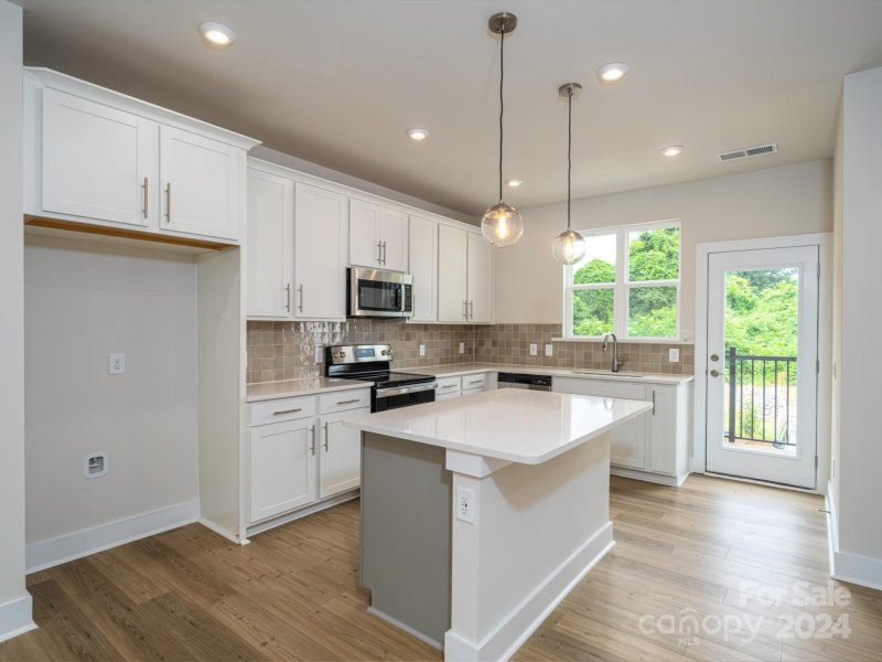 Property image 2 at 1548 Levy Way, Charlotte, NC 28205