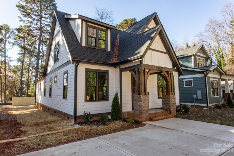 Property image 3 at 1907 St John Street, Charlotte, NC 28216