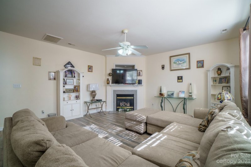 Property image 4 at 13107 Hamilton Green Drive, Charlotte, NC 28273