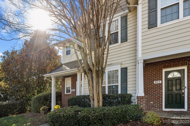 Property image 2 at 8411 Chaceview Court, Charlotte, NC 28269