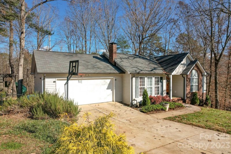 Property image 5 at 1611 9th Street Place, Hickory, NC 28602