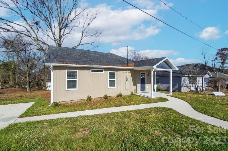 Property image 2 at 123 Duff Street, Gastonia, NC 28054