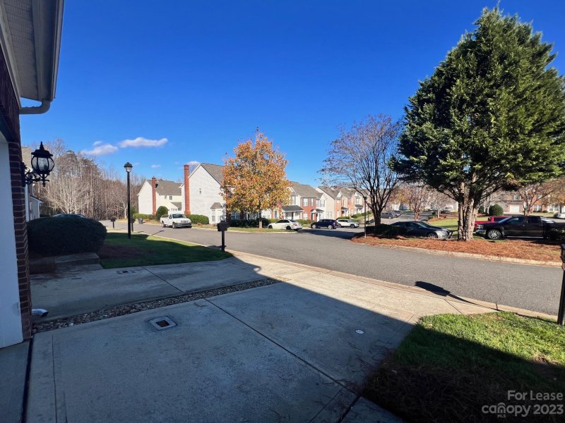 Property image 2 at 7902 Mariners Pointe Circle, Denver, NC 28037