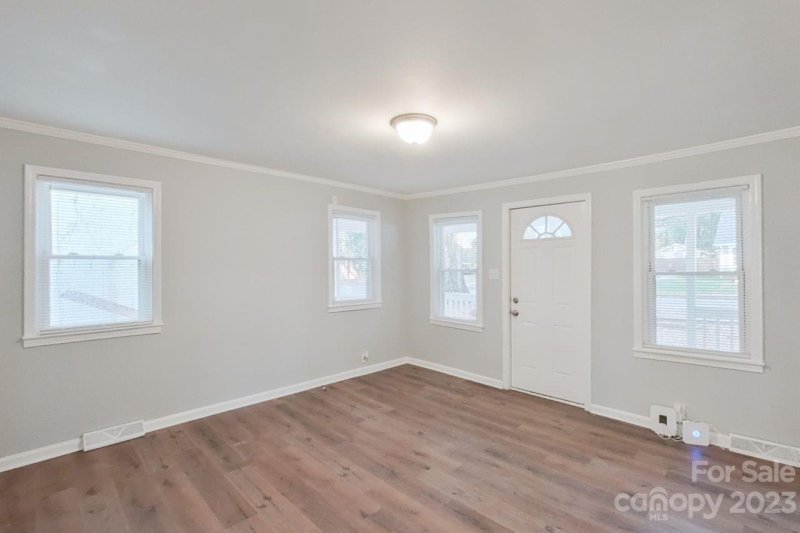 Property image 4 at 3017 Morson Street, Charlotte, NC 28208