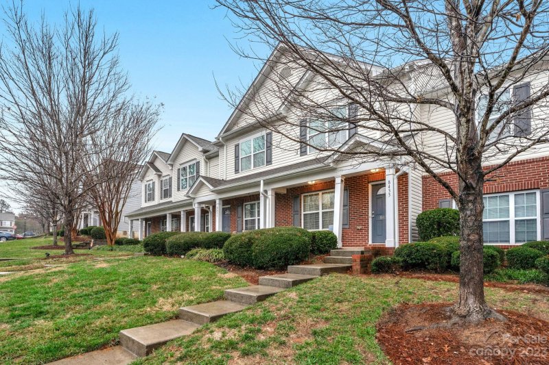 Property image 2 at 8433 Big Creek Court, Matthews, NC 28105