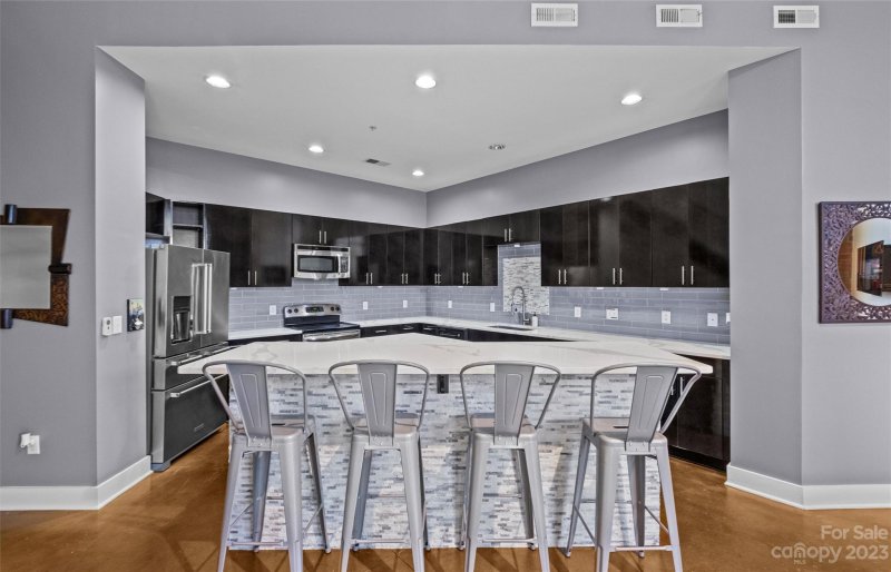 Property image 2 at 939 Westmere Avenue, Charlotte, NC 28208