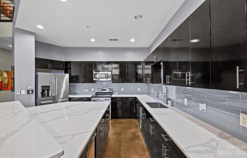 Property image 3 at 939 Westmere Avenue, Charlotte, NC 28208