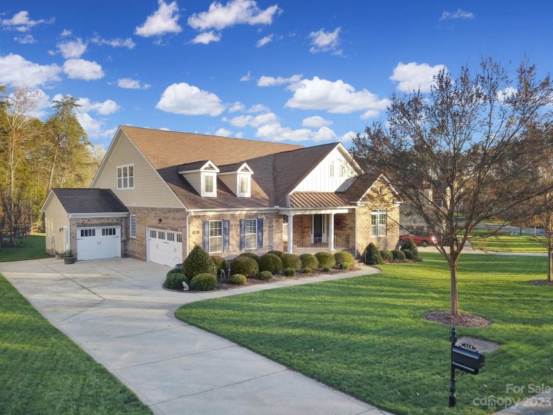 Property image 2 at 320 Monteray Oaks Circle, Fort Mill, SC 29715
