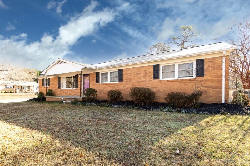 Property image 3 at 3405 Cinderella Drive, Dallas, NC 28034