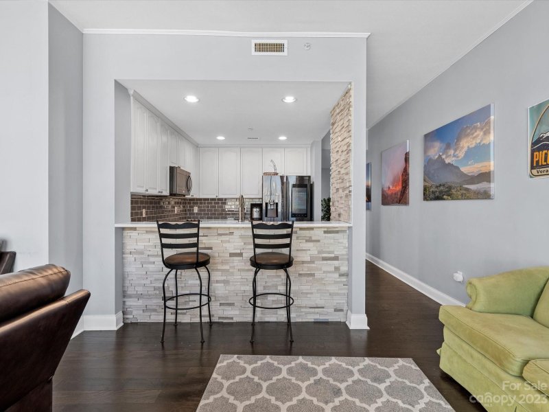 Property image 4 at 315 Arlington Avenue, Charlotte, NC 28203