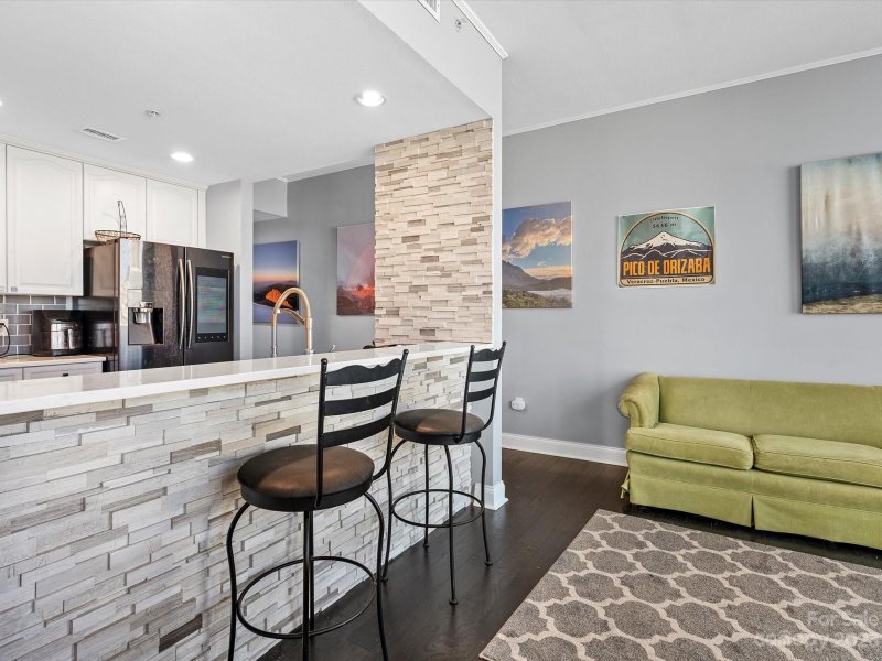 Property image 5 at 315 Arlington Avenue, Charlotte, NC 28203