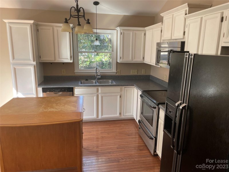 Property image 3 at 1908 Thurmond Place, Charlotte, NC 28205