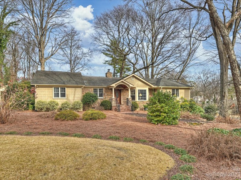 Property image 2 at 456 Mammoth Oaks Drive, Charlotte, NC 28270