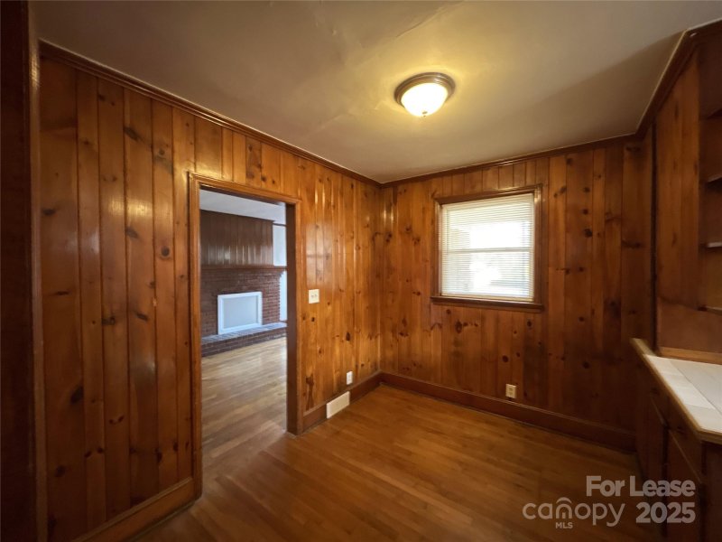 Property image 4 at 2002 Weststone Drive, Charlotte, NC 28208