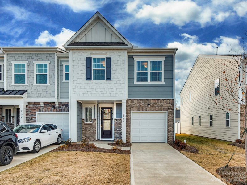 2020 Howell Creek Way