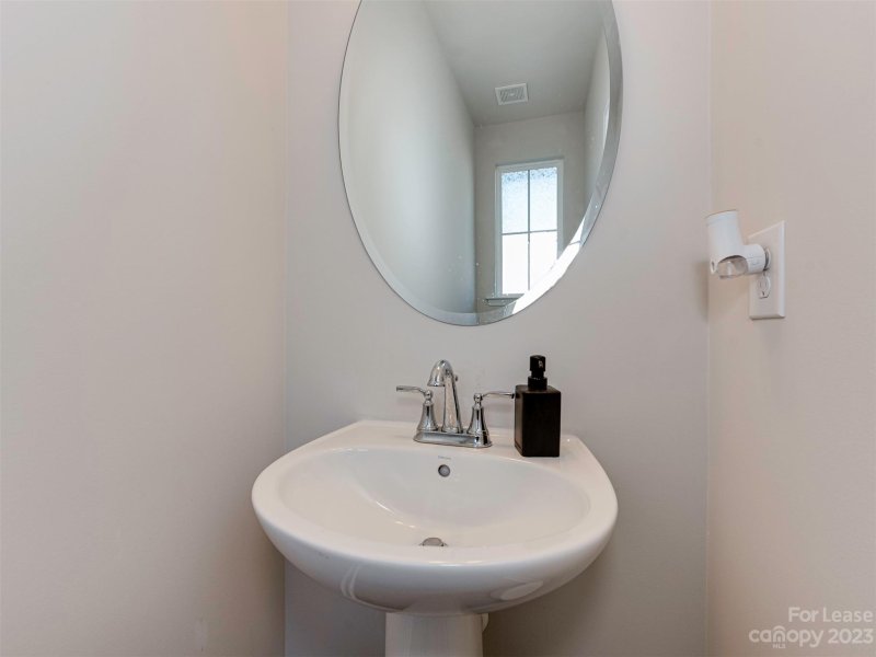 Property image 5 at 2020 Howell Creek Way, Charlotte, NC 28215