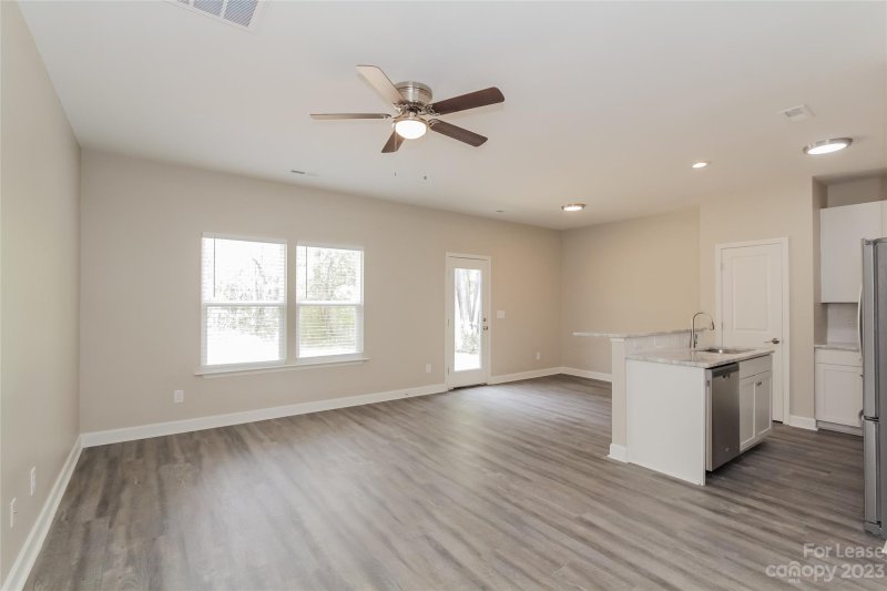 Property image 4 at 1300 Walnut Avenue, Gastonia, NC 28052