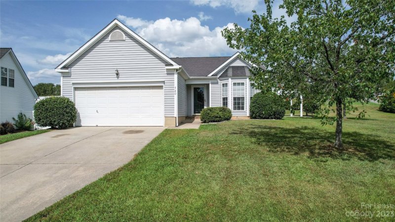 Property image 2 at 120 Lantana Drive, Mount Holly, NC 28120