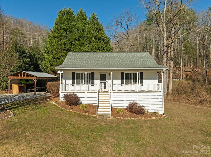 Property image 5 at 25 Blue Rock Road, Hendersonville, NC 28792