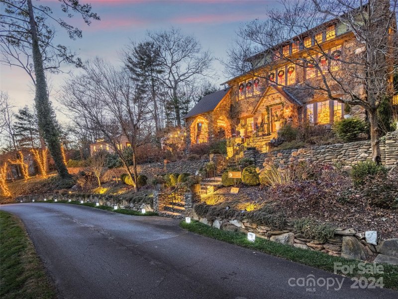 Property image 2 at 7 Wilcox Drive, Waynesville, NC 28785