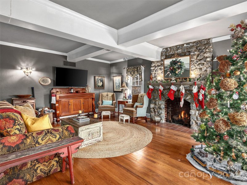 Property image 3 at 7 Wilcox Drive, Waynesville, NC 28785