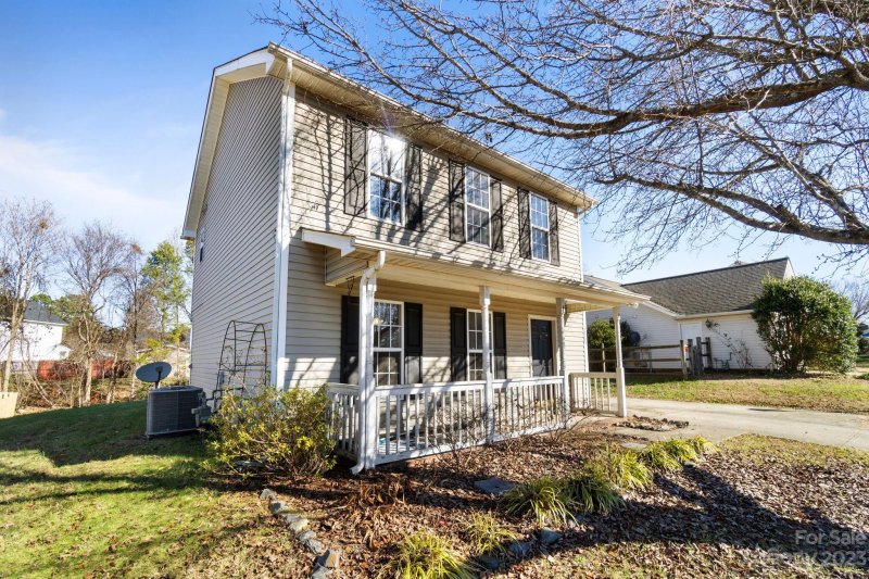 Property image 2 at 2925 Longspur Drive, Matthews, NC 28105