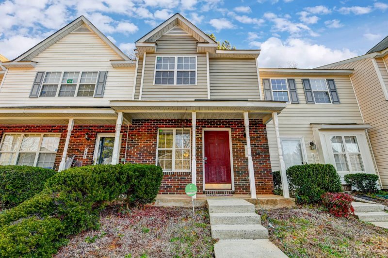 Property image 2 at 7553 Petrea Lane, Charlotte, NC 28227