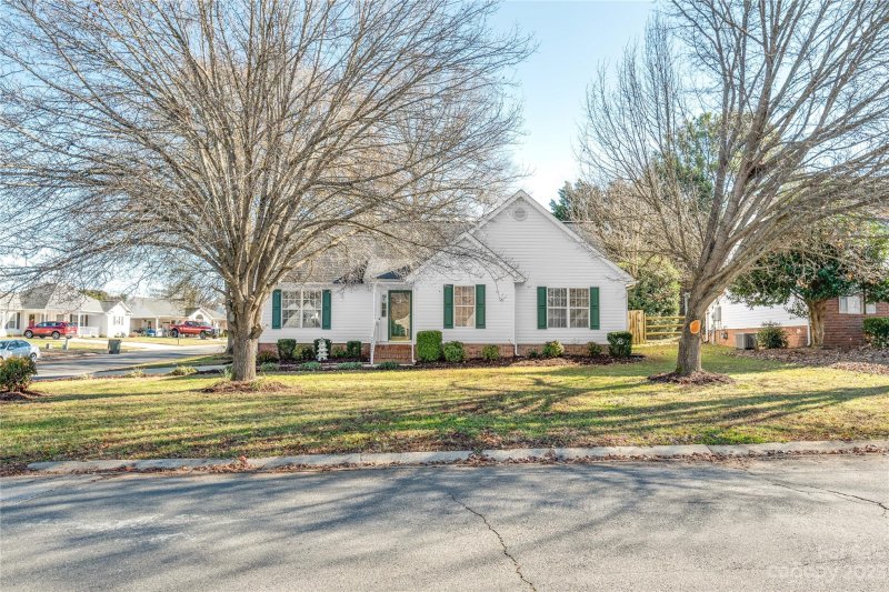 Property image 3 at 2024 Bristol Parkway, Rock Hill, SC 29732