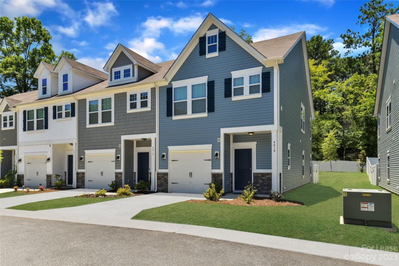 Property image 3 at 4019 Ahan Drive, Charlotte, NC 28210